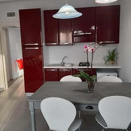 Marianna Garda Peschiera del Garda